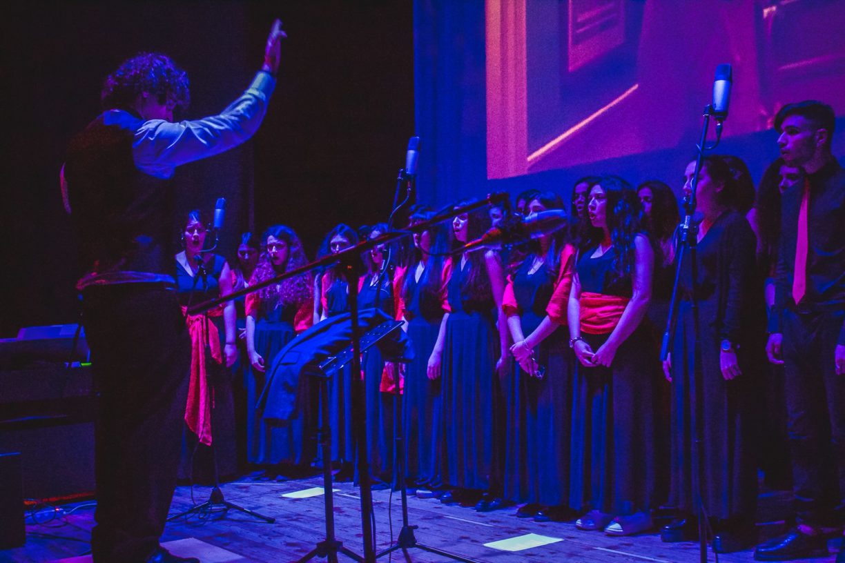 Un viaggio tra musica e poesia con il Maestro Vincenzo Cossu di Insieme Vocale Nova Euphonia